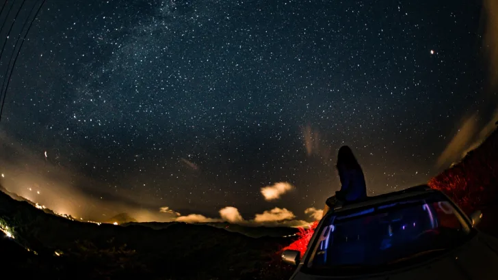 Looking at night sky
